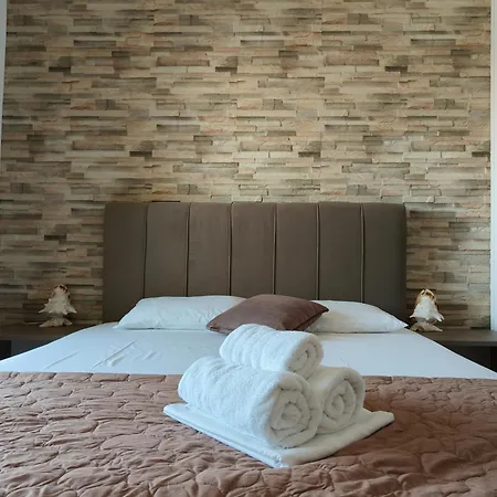 Pavlina Apartman Olímbiáda